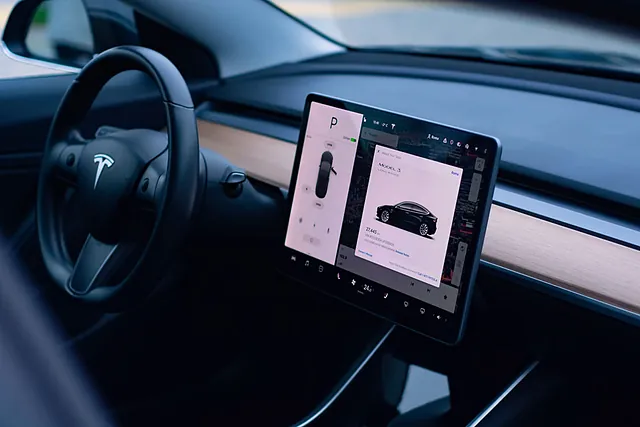 Tesla Reparaturen